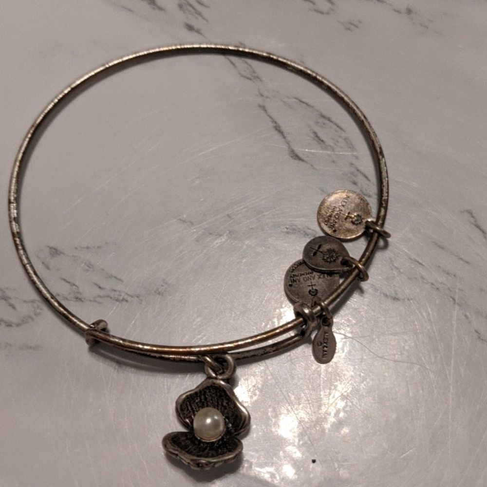 Alex and Ani   Pearl and oyster